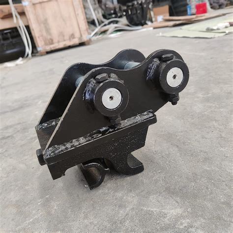 mini excavator quick attach coupler|mini excavater mechanical quick hitch.